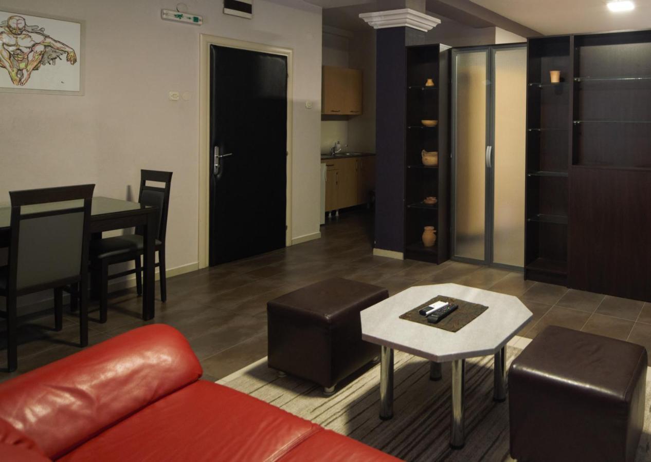Hotel Ambasador Bitola Exteriör bild